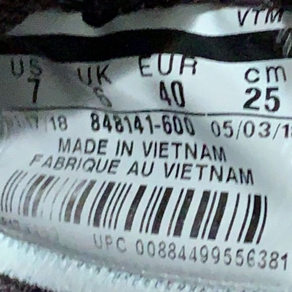 Nike Air Presto Premium | Burgundy Ash - Picture 8 of 8